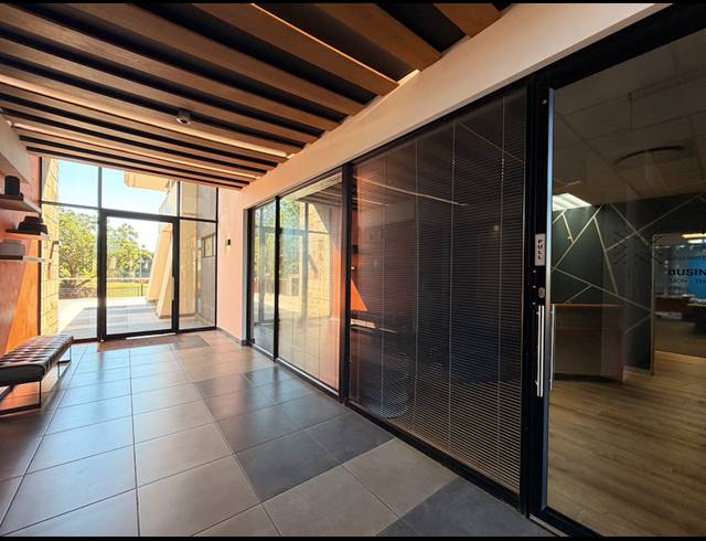 255M² OFFICE TO LET IN LA LUCIA RIDGE